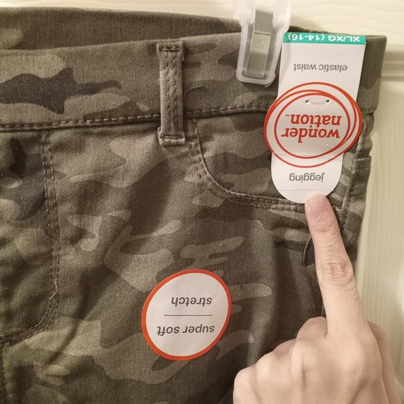 . - Picture 11 of 16